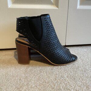Steve Madden Nancii Ankle Bootie Womens 9 M Black Leather Block Heels Perforated